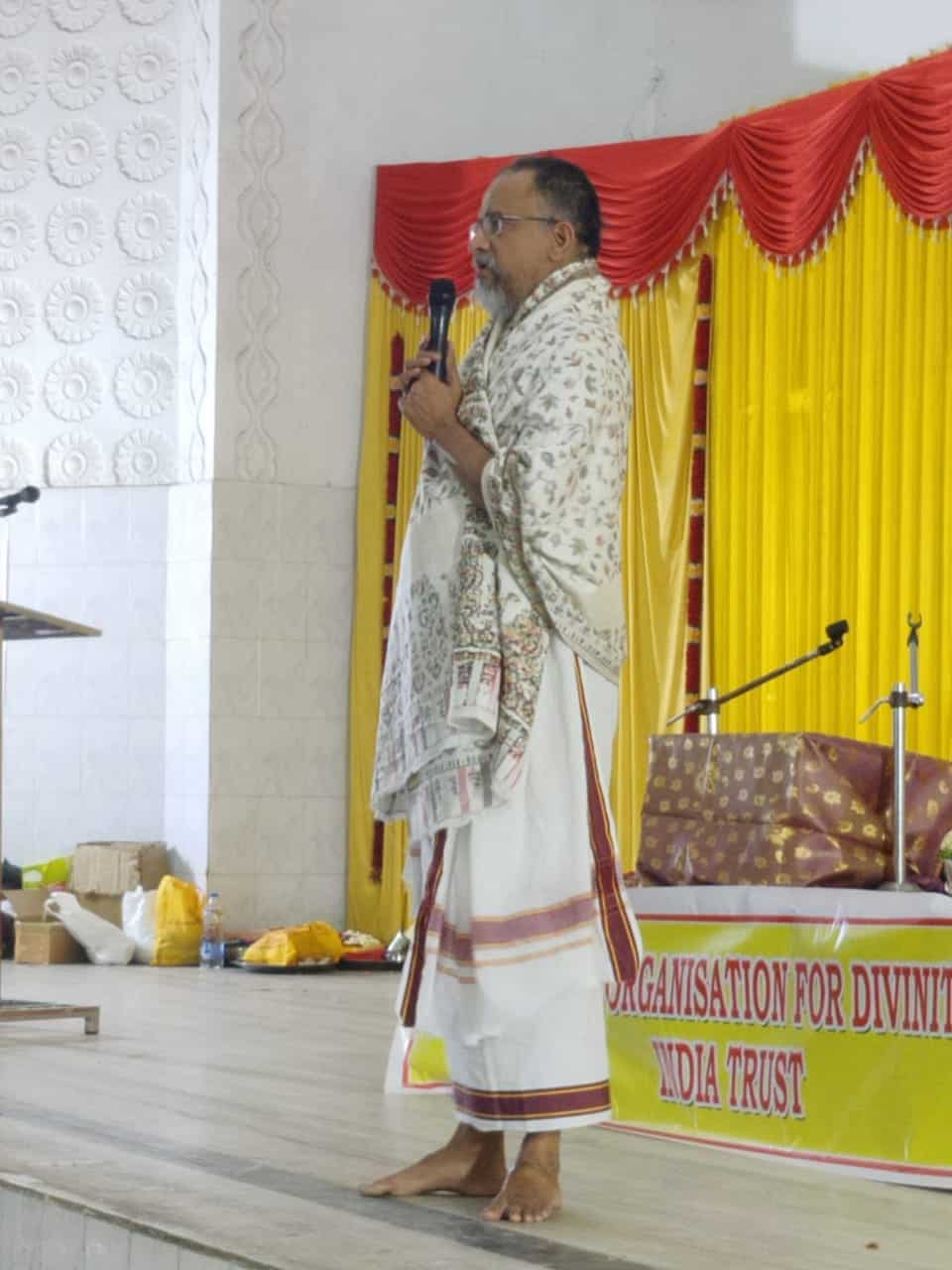 Sri Swamiji's Satsang In Vandavasi - Namadwaar