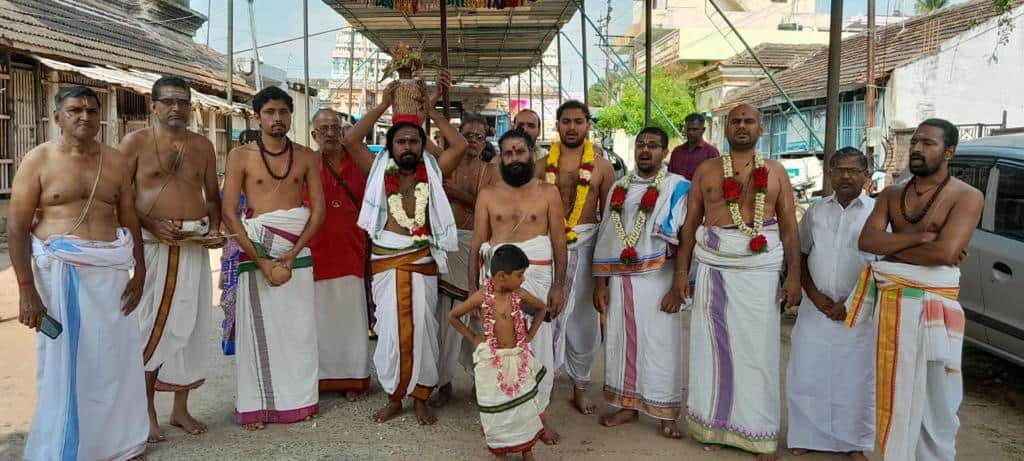 Veda Parayanam at Vedaranyam - Namadwaar